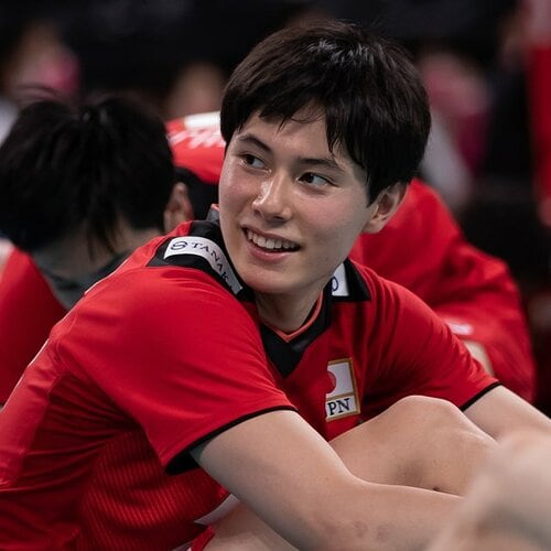 【非売品 激レア高橋藍選手、吉村颯太選手着用】日本体育大学バレーボール部Tシャツ 現地女性10人全員が「かわいい！」と回答…なぜ男子バレー代表・高橋藍