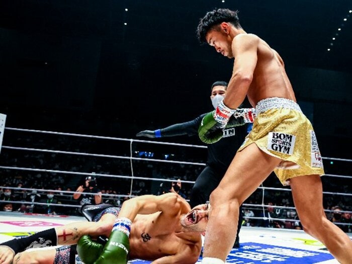 敗れた相手も思わず「お前の蹴りヤバイだろ」…皇治戦での炎上から一転、ムエタイ伝道師・梅野源治はなぜRIZINで“覚醒”したのか＜Number Web＞ photograph by RIZIN FF Susumu Nagao