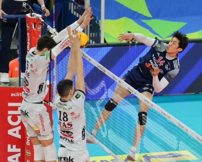 石川祐希はどんなキャプテンに？ 監督や仲間が「頼もしい」と感じた合宿初日の言葉…理想のリーダー像は尊敬する金メダリスト＜Number Web＞ photograph by Powervolley Milano