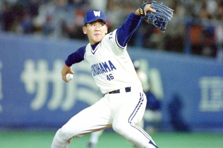 三浦大輔にとってのプロ初登板が「ホエールズ」最後の日だった。特別な一日のマウンドに上がった三浦に去来した思いとは…？ ／ photograph by SPORTS NIPPON