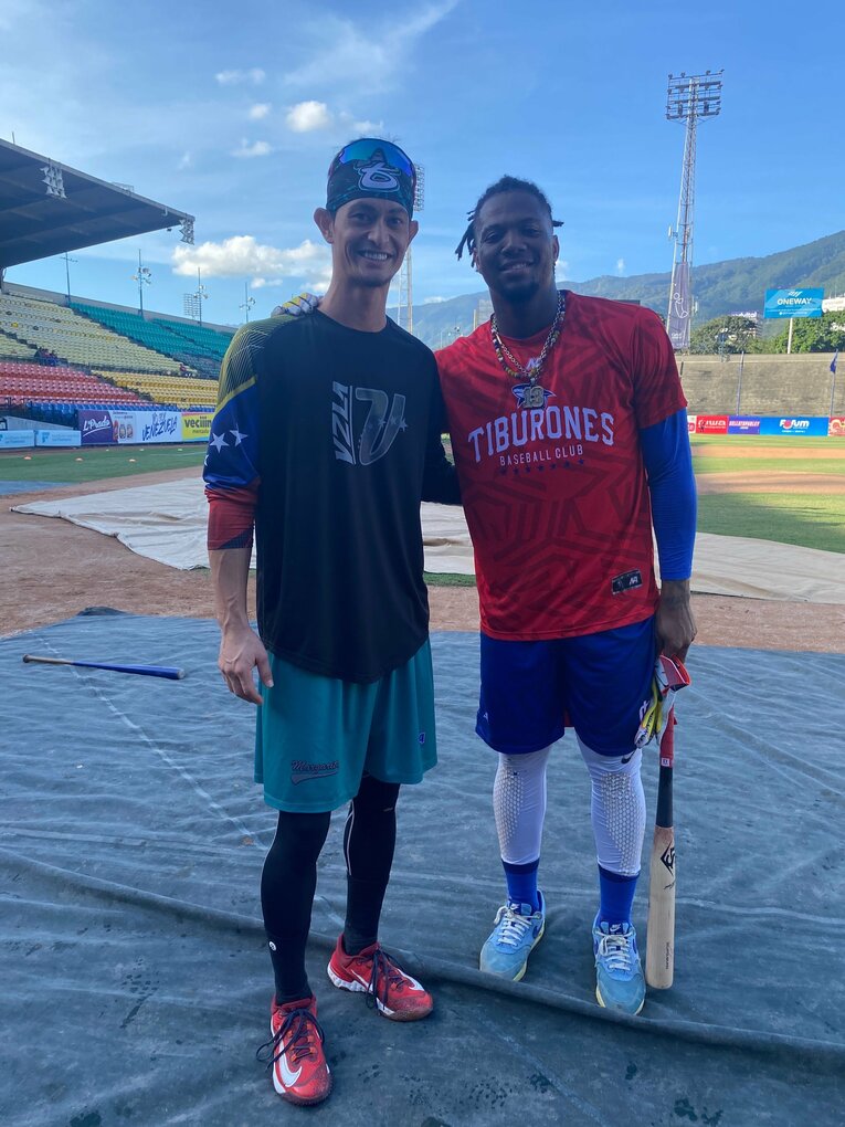 アクーニャJr.と　写真は本人提供