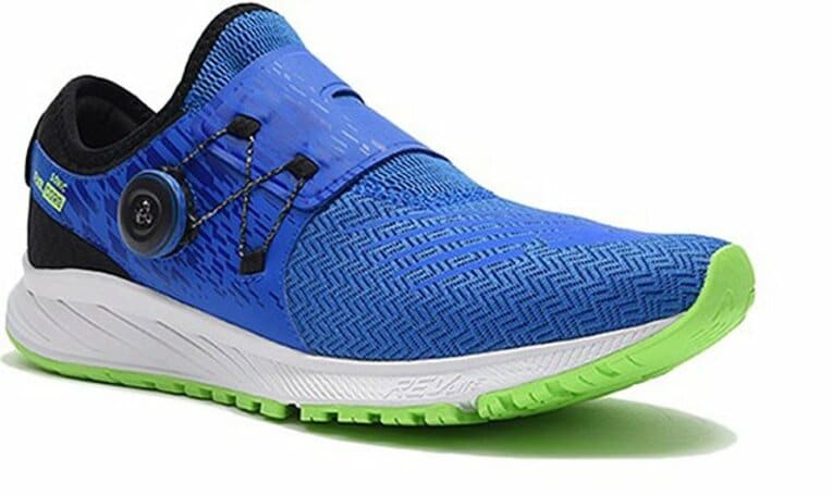 軽量かつ反発性に優れたソールと、スムーズにフィット性を得ることができるBOAクロージャーシステムを搭載したFUEL CORE SONIC。