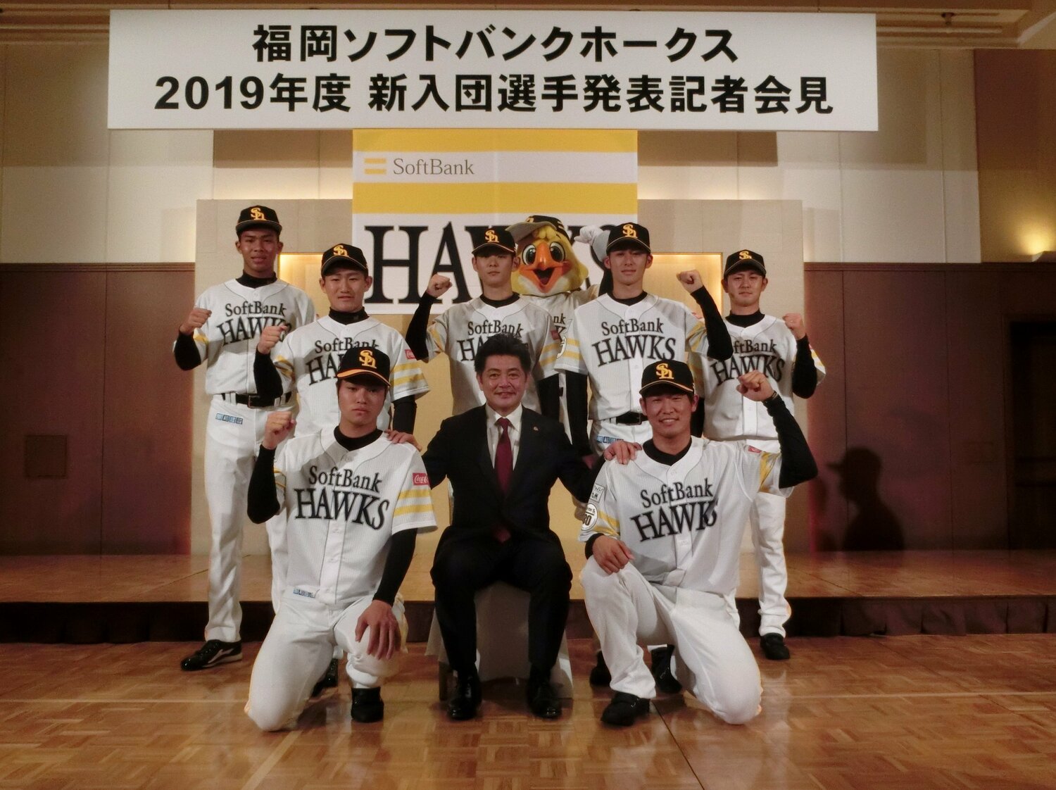 2018年（2019年度）ドラフトのソフトバンク選手たち。左上が水谷 ©Kotaro Tajiri