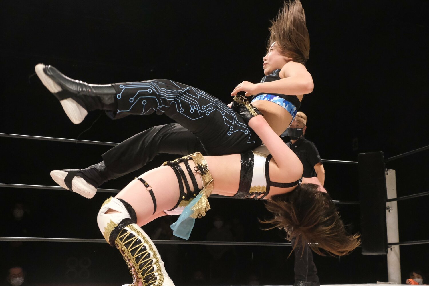 1回目のジャーマン・スープレックスを“受けきれなかった”ようにも見えた福田は、試合後に泣いていた