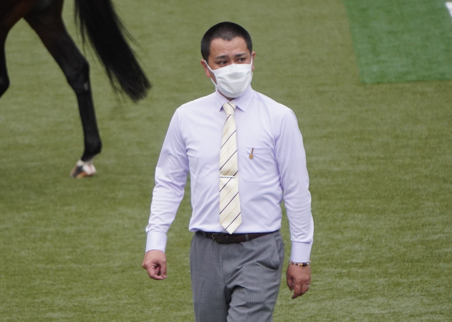 メイショウムラクモを管理する和田勇調教師　©Satoshi Hiramatsu