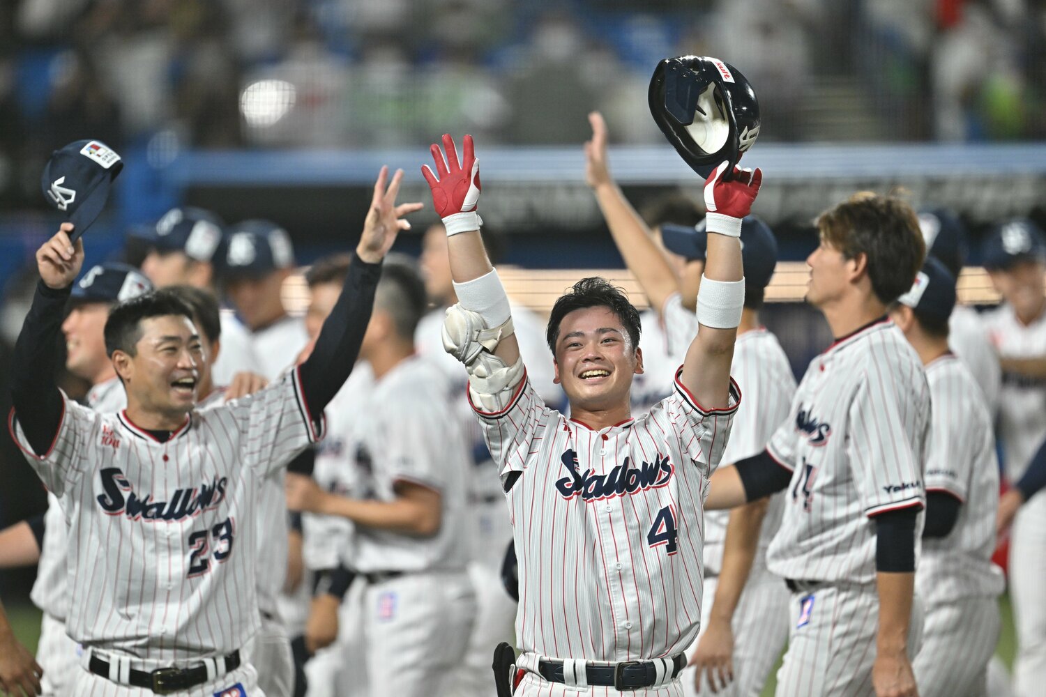 ルーキーからベテランまで仲が良く、常に明るいチームカラーはスワローズならでは　©Hideki Sugiyama