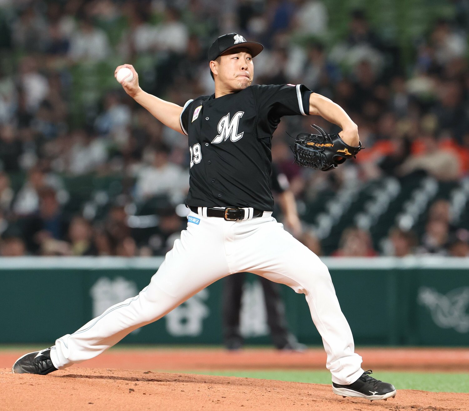 21日の西武戦でチームトップの4勝目を挙げるなど今季はその奮闘が目をひくロッテ・西野　©︎JIJI PRESS