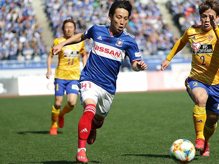 三好康児はマリノスでもう不可欠。右から崩し、すぐ奪い返す先鋒役。<Number Web> photograph by J.LEAGUE
