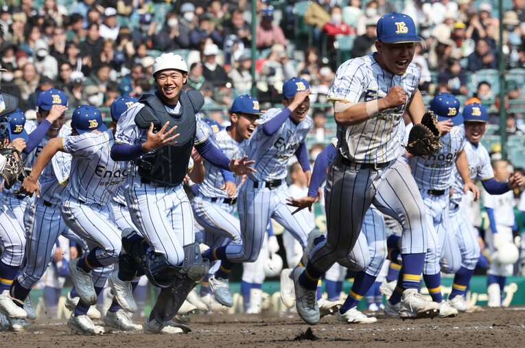 プロスカウトにとって収穫が少なかった今センバツ。しかしエナジックスポーツ高等学院の戦いぶりには感銘を受けたという ／ photograph by JIJI PRESS