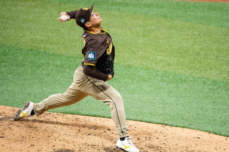 【開幕2戦目／21日】　大谷との対戦が実現した松井裕樹。結果はライトフライで松井の勝ち　©Nanae Suzuki