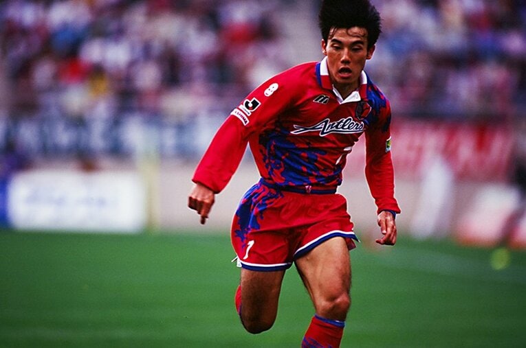 日本代表でも活躍するなど、鹿島アントラーズのタイトル獲得に貢献した現役時代の相馬直樹。監督としてチーム再建を託された ／ photograph by J.LEAGUE