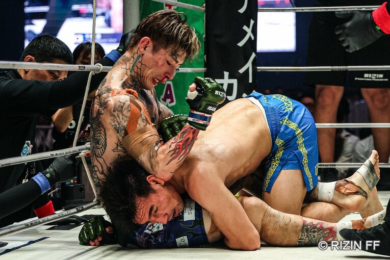 『超RIZIN.5』平本蓮vs.カルシャガ・ダウトベック　©RIZIN FF