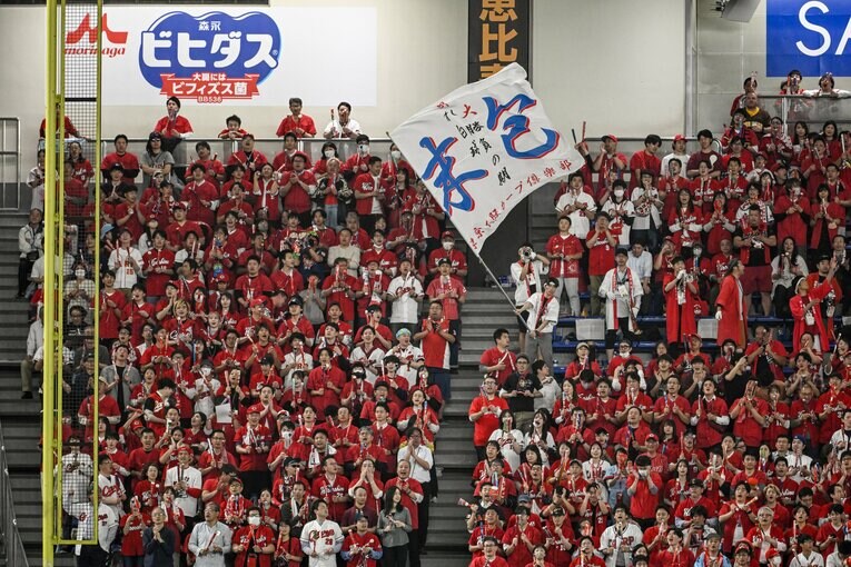 2016〜18年の3連覇後、地元人気がさらに高まった広島 ©Nanae Suzuki