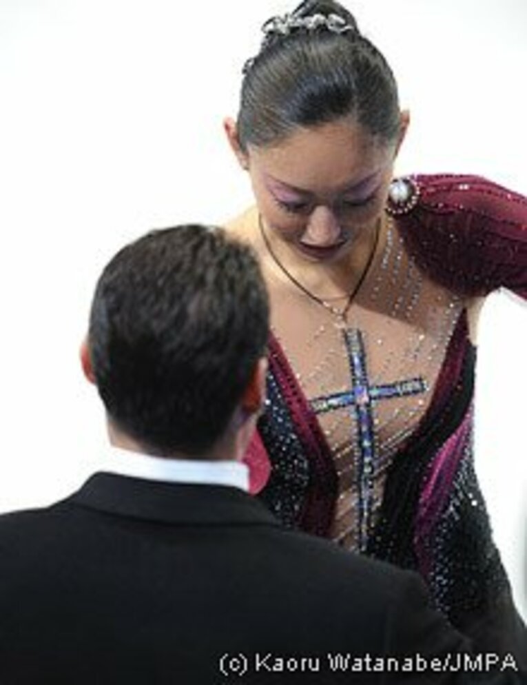 「（安藤の3回転＋3回転に対して）厳しく回転不足を取るような判定は、難しい演技に挑む選手を罰し、競技の未来のためにならない」と、以前モロゾフ・コーチは語っていた