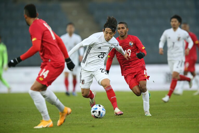 久保、南野と“化学反応”を見せた三好康児　©JFA