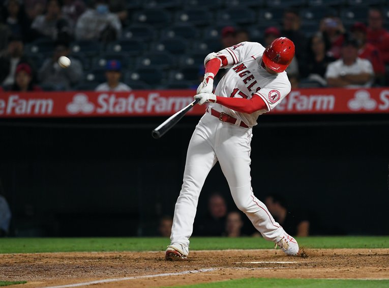 今季の21号本塁打。逆方向にもっていく大谷の長打力に驚く人も多いはずだ　©Getty Images