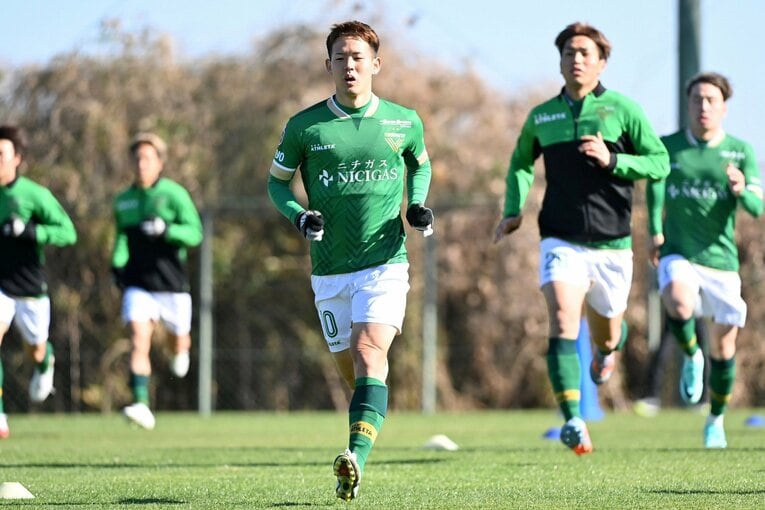 10番を背負う見木友哉　©Tokyo Verdy