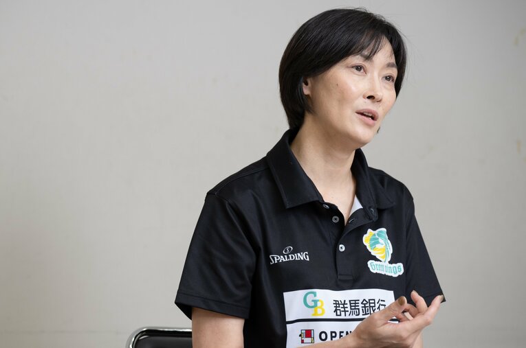 現在は群馬グリーンウイングスで監督を務める斎藤真由美さん（53歳） ／ photograph by Miki Fukano