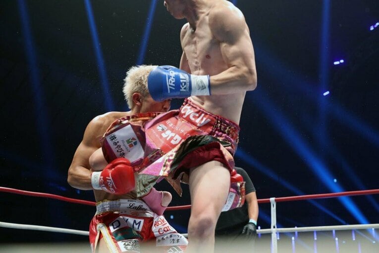 レオナ・ペタスvs大岩龍矢（準決勝）　©K-1