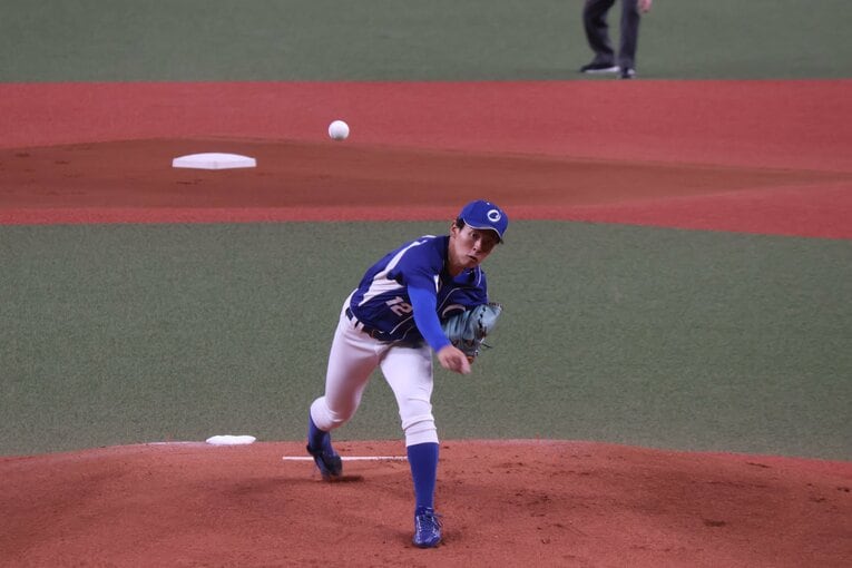 最速153キロの直球が武器のひとつ　©Fumi Sawai