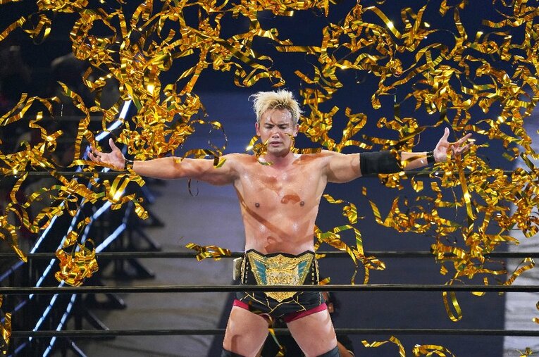 前哨戦で連勝を続けていた内藤哲也を粉砕し、北の大地に金の雨を降らせたオカダ・カズチカ ／ photograph by Essei Hara