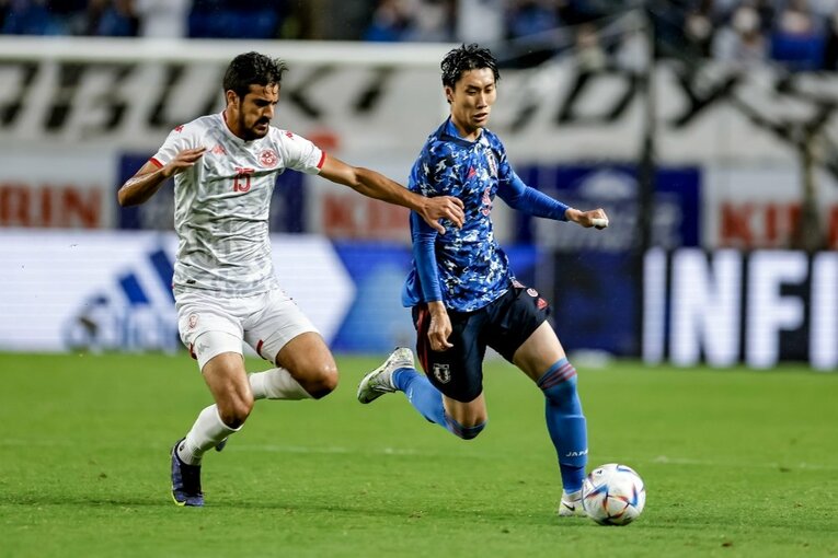 本職はインサイドハーフの鎌田大地だが……　©Kiichi Matsumoto/JMPA