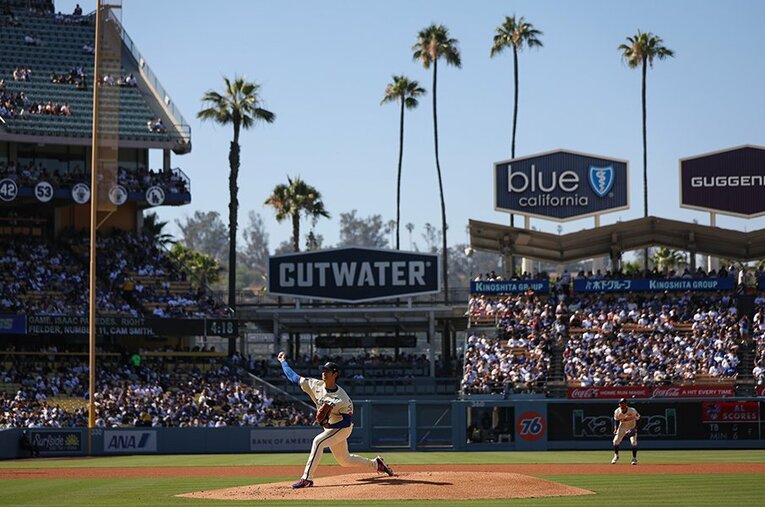 大谷翔平の二刀流復活で熱気がさらに漂うドジャースタジアム。筆者が観戦して感じたこととは ／ photograph by Meg Oliphant/Getty Images