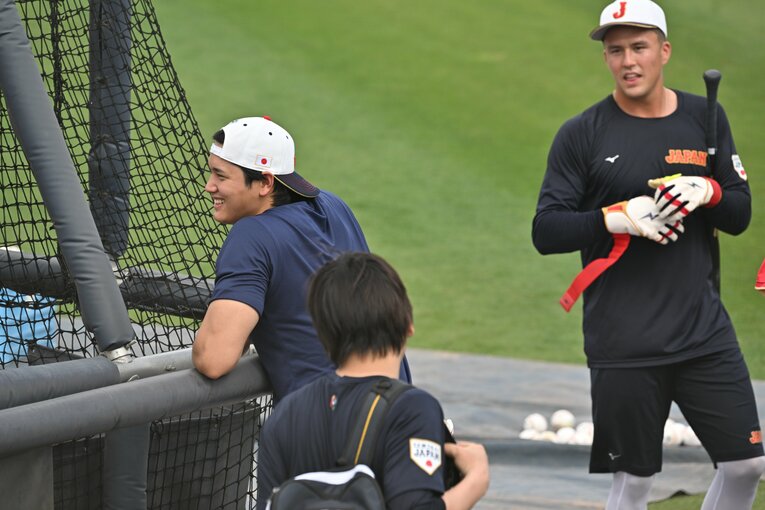大谷の周囲はいつも和やかな空気が流れている　©︎Naoya Sanuki