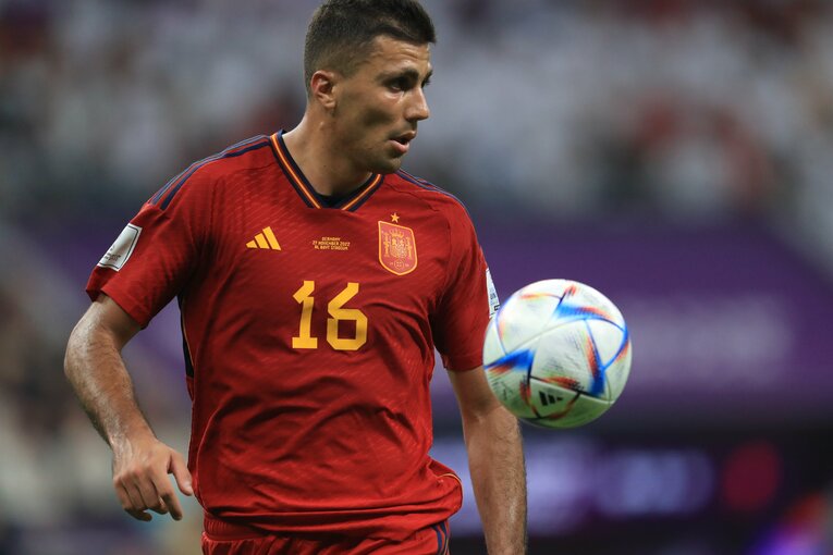 カタールW杯のロドリ　©Kazuo Fukuchi/JMPA