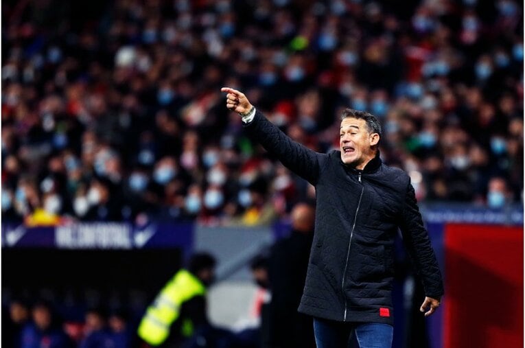 久保建英が“鉄壁アトレティコDF”をミスらせた　今季初ゴール写真に感じる「タケの厄介さ」とは〈撮影者の視点〉(31)