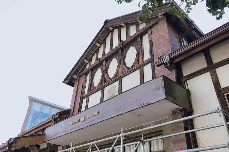 ついに取り壊し、原宿駅の木造駅舎はどうなるのか？ オリンピックに翻弄された若者の聖地の過去と今(15) ／ photograph by NumberWeb編集部