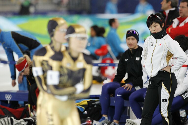 14年ソチ大会は惜しくも出場を逃したが、18年平昌大会では団体パシュートで金、1500mで銀、1000で銅と3つのメダルを獲得（写真は10年バンクーバー大会）　©︎JMPA