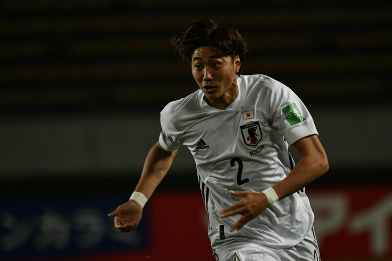 右サイドバックで先発した松原©JMPA