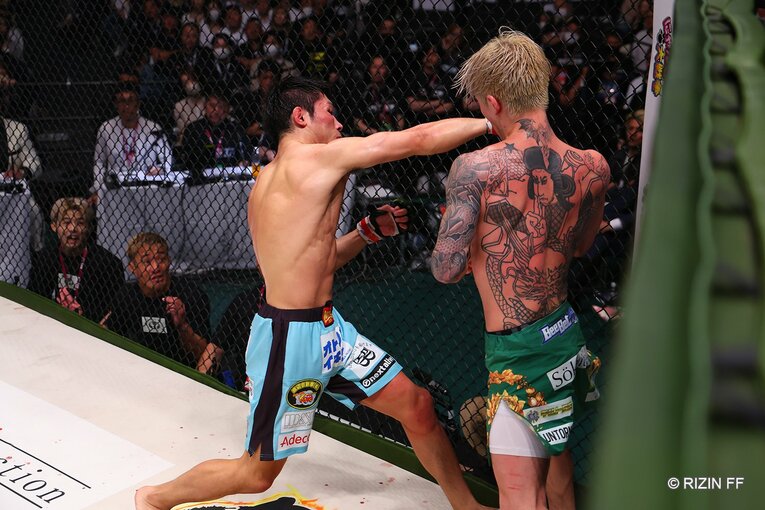 『RIZIN LANDMARK 5』斎藤裕vs平本蓮　©RIZIN FF