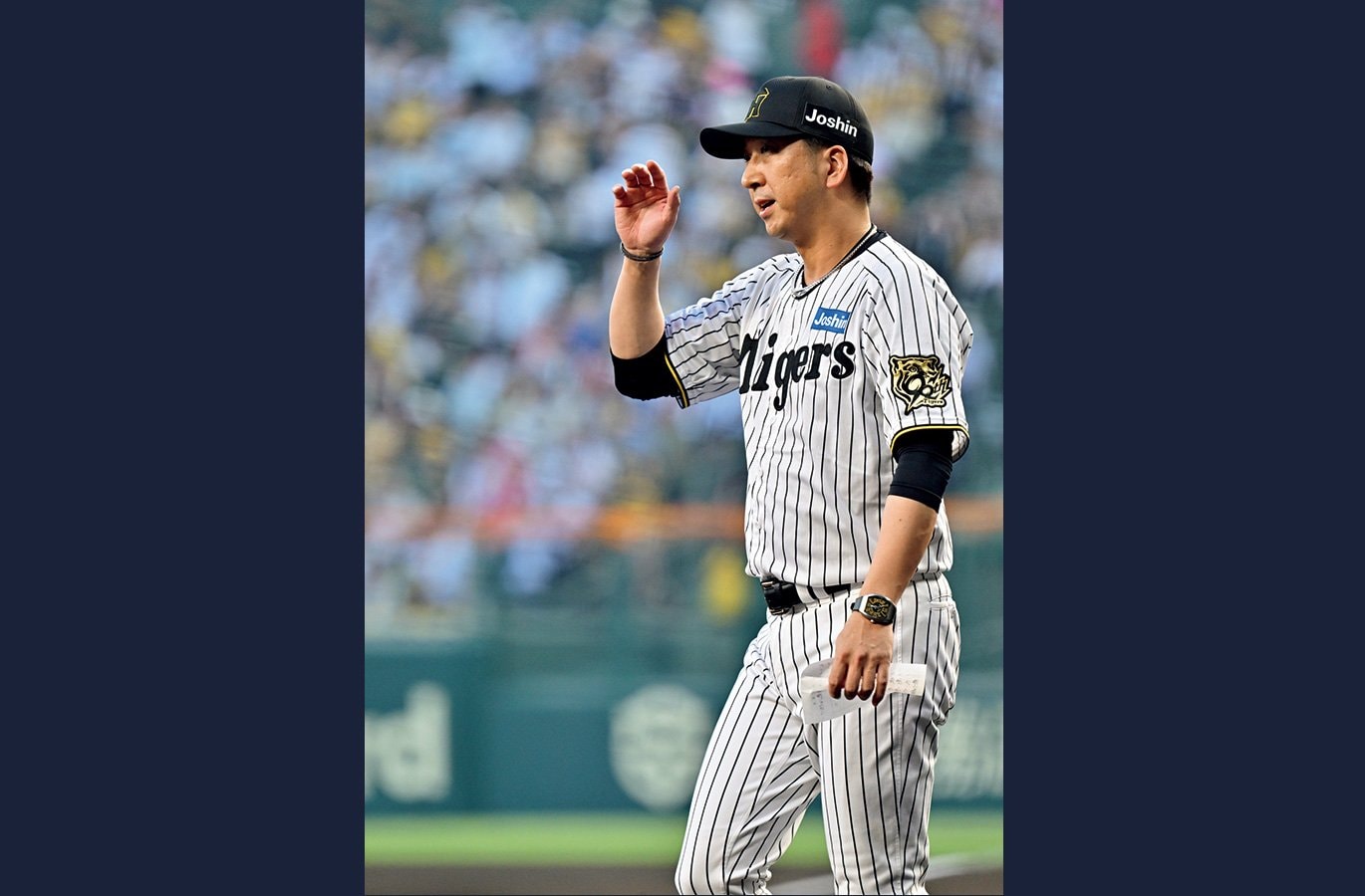 【中古】 炎の監督星野仙一ハイライト おれがＶを決める！/すばる書房/野球ペンの会 中古】 炎の監督星野仙一ハイライト おれがVを決める！/すばる