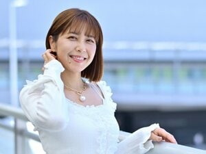 夫は広島カープ3連覇の名将、長女は声優に…元アイドル・緒方かな子52歳の“子育て3人時代”「家族会議を開いて…」“言葉が少ない”緒方孝市を心配