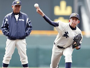 「全員野球」が本当に理想なのか。英明・香川監督が貫く「9人野球」。