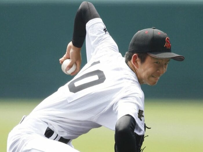 疲労を武器にする創成館の最遅投手。藤崎紹光「いい感じで荒れてくる」＜Number Web＞ photograph by Kyodo News