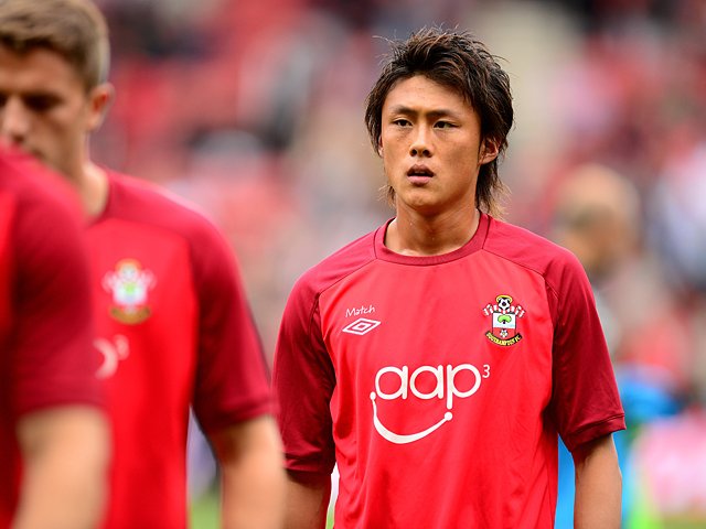 移籍初年度モデル】吉田麻也 ＃３ サウサンプトン サンプドリア移籍の吉田麻也へ、サウサンプトンが感謝「最高の7