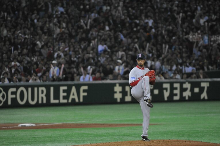 岡島秀樹のフォーム　©Hideki Suigyama