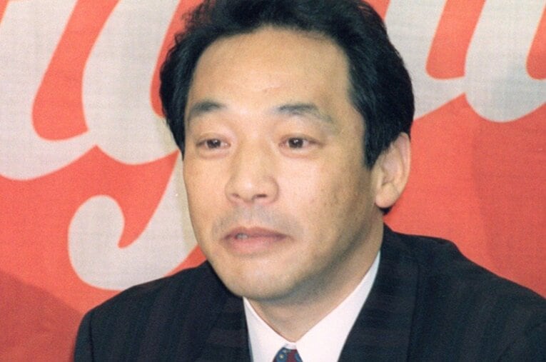 1998年10月14日、落合博満44歳の現役引退会見。巨人から日本ハムに移籍して2年で引退を決断した ／ photograph by KYODO