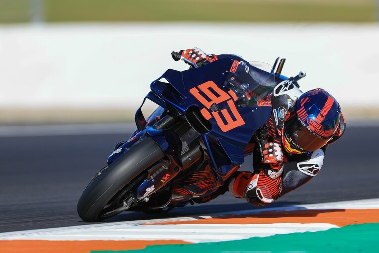 バレンシアテストのマルケスの走り　©Satoshi Endo