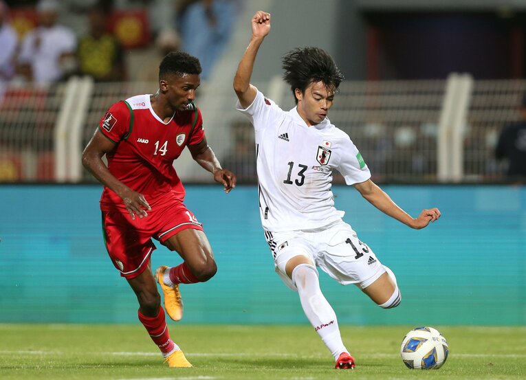 オマーン戦で左サイドを切り裂いた三笘　©Getty Images