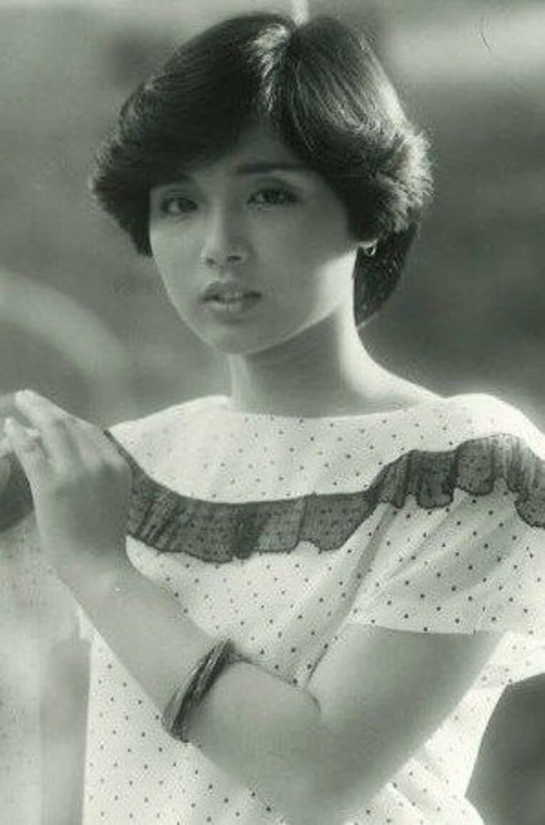 アイドル歌手時代。1977年にデビューし、85年の結婚とともに引退　©BUNGEISHUNJU