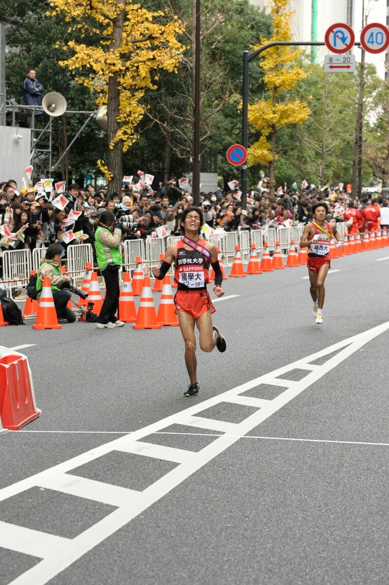 【コース間違えの悲劇／2011年】最後の力を振り絞り、10位でゴールを駆け抜けた　©Asami Enomoto