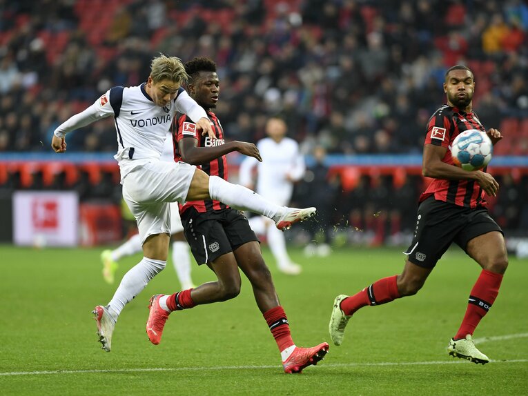 代表帰りのレバークーゼン戦ではフル出場。あとはゴールという結果が求められる　©Getty Images