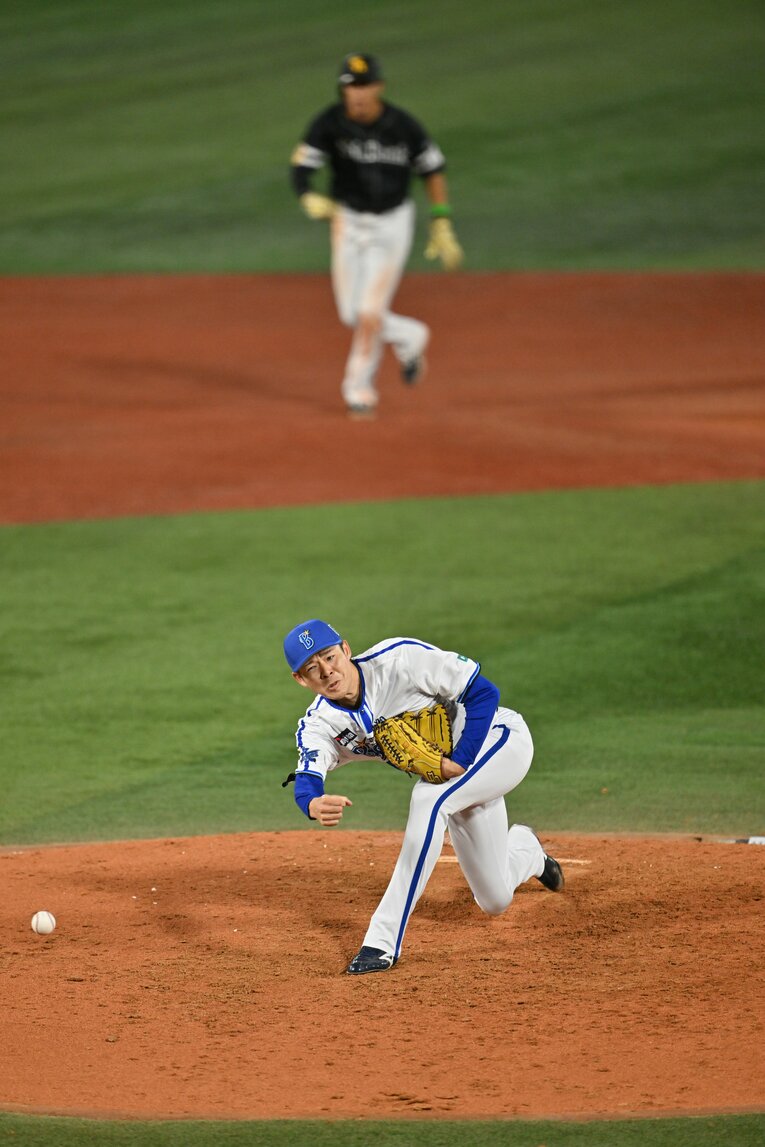 日本シリーズ第1戦、力投する中川颯　©Hideki Sugiyama