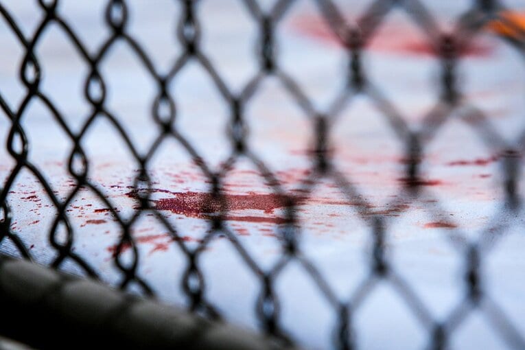 オクタゴンに染みついた血痕　©Susumu Nagao