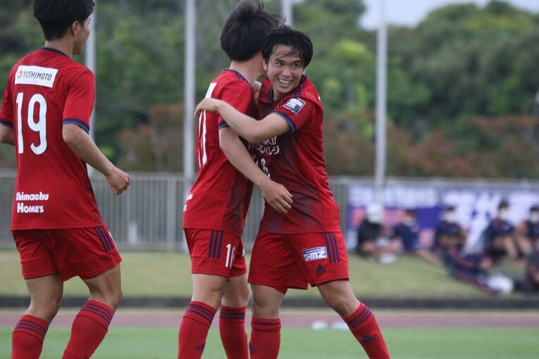 満田とともに“古巣”広島に加入するキャプテンマークを託されるMF仙波大志（4年）©Takahito Ando