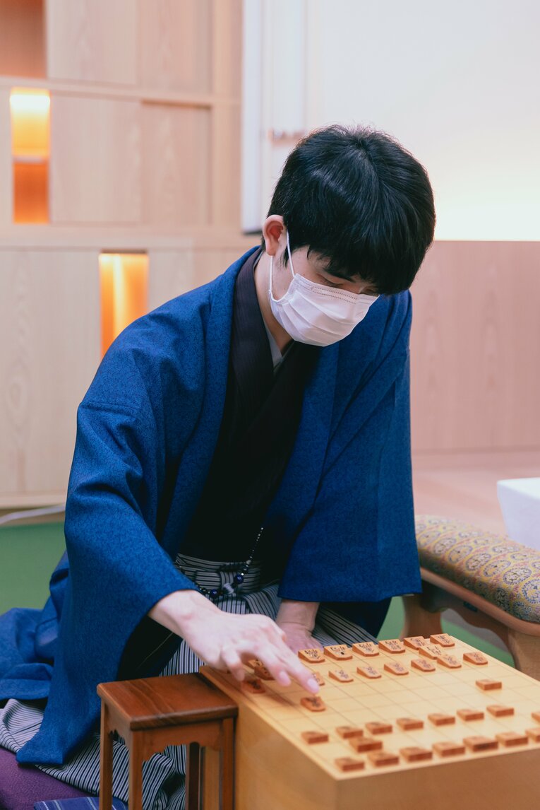 藤井五冠は王将戦と並行して棋王戦に挑んでいる　©日本将棋連盟
